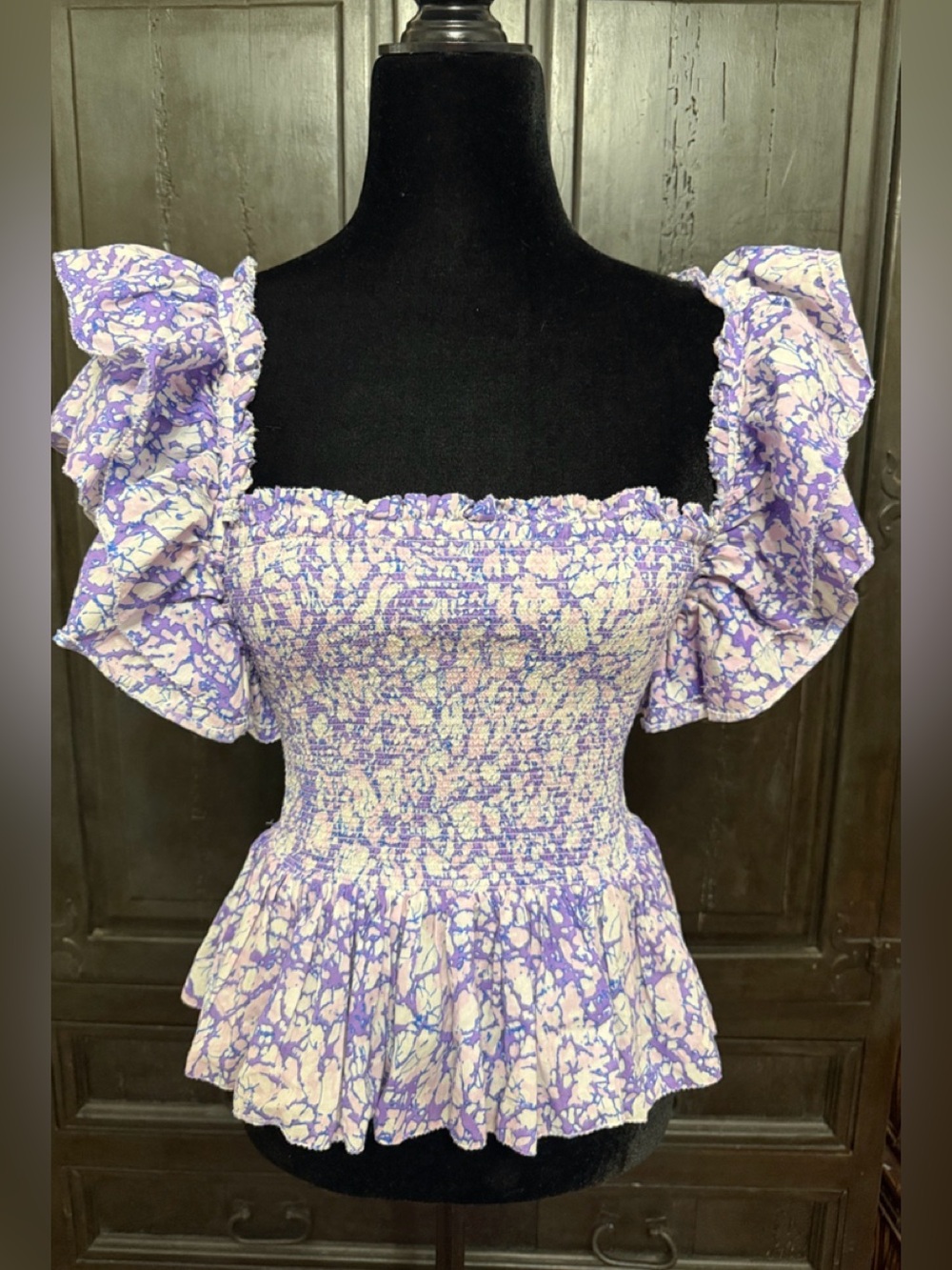 Love the Label ruffles periwinkle design tank top - size Small